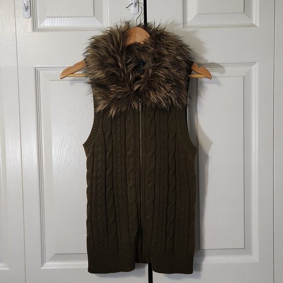 Chaps Womens Dark Forest Green Faux Fur Sweater Vest Size SM Full Zip Neutral - Picture 1 of 9